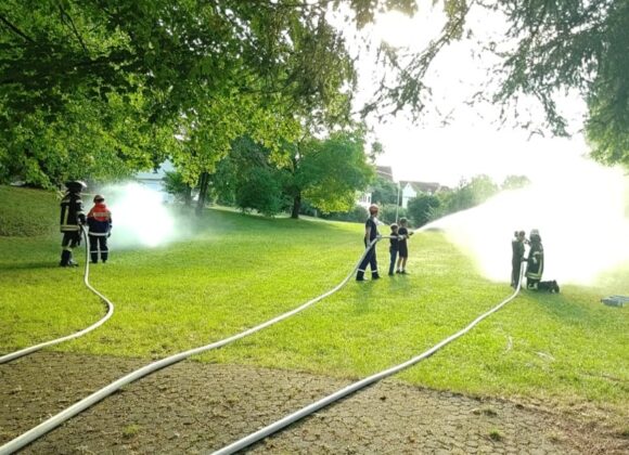 Besuch der Feuerwehr in der Jungschar